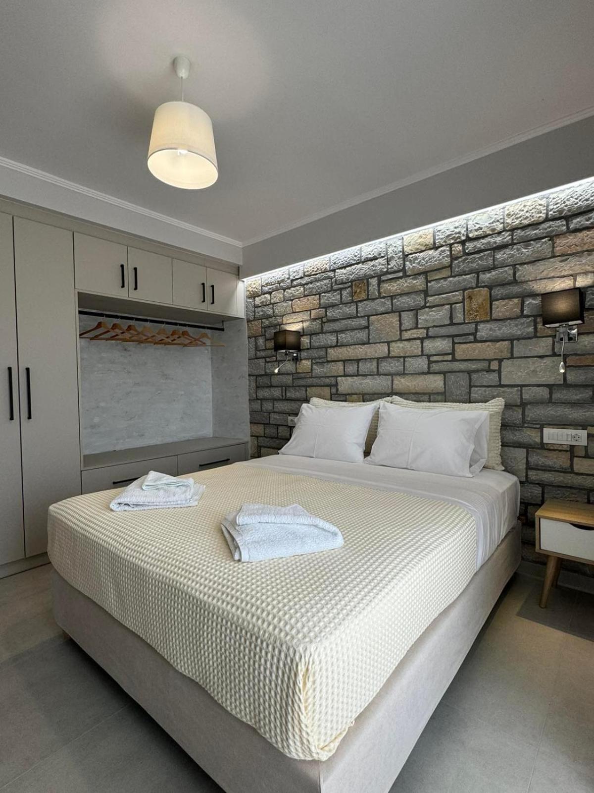 Iris Villas Complex Frínion 外观 照片