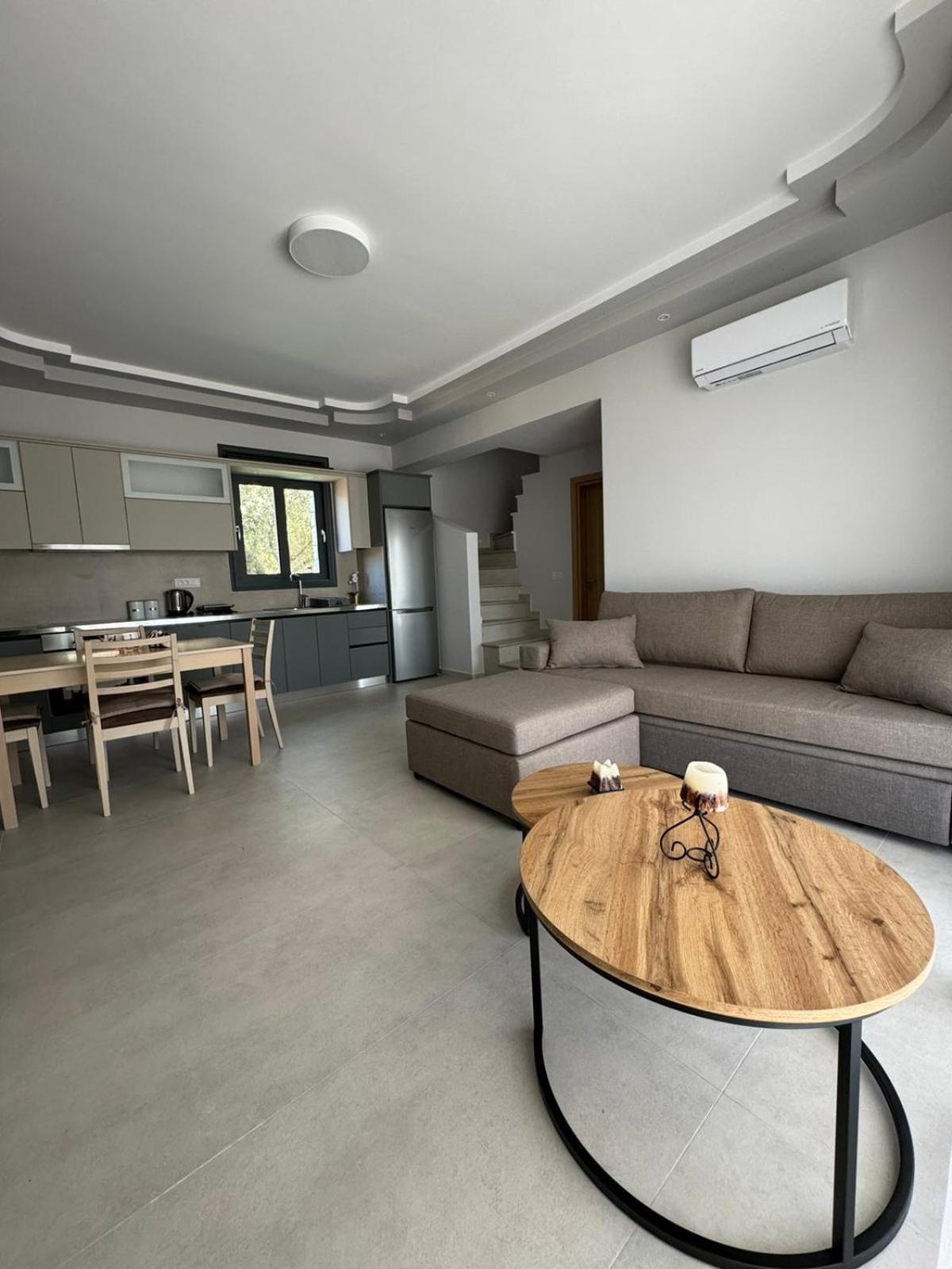 Iris Villas Complex Frínion 外观 照片