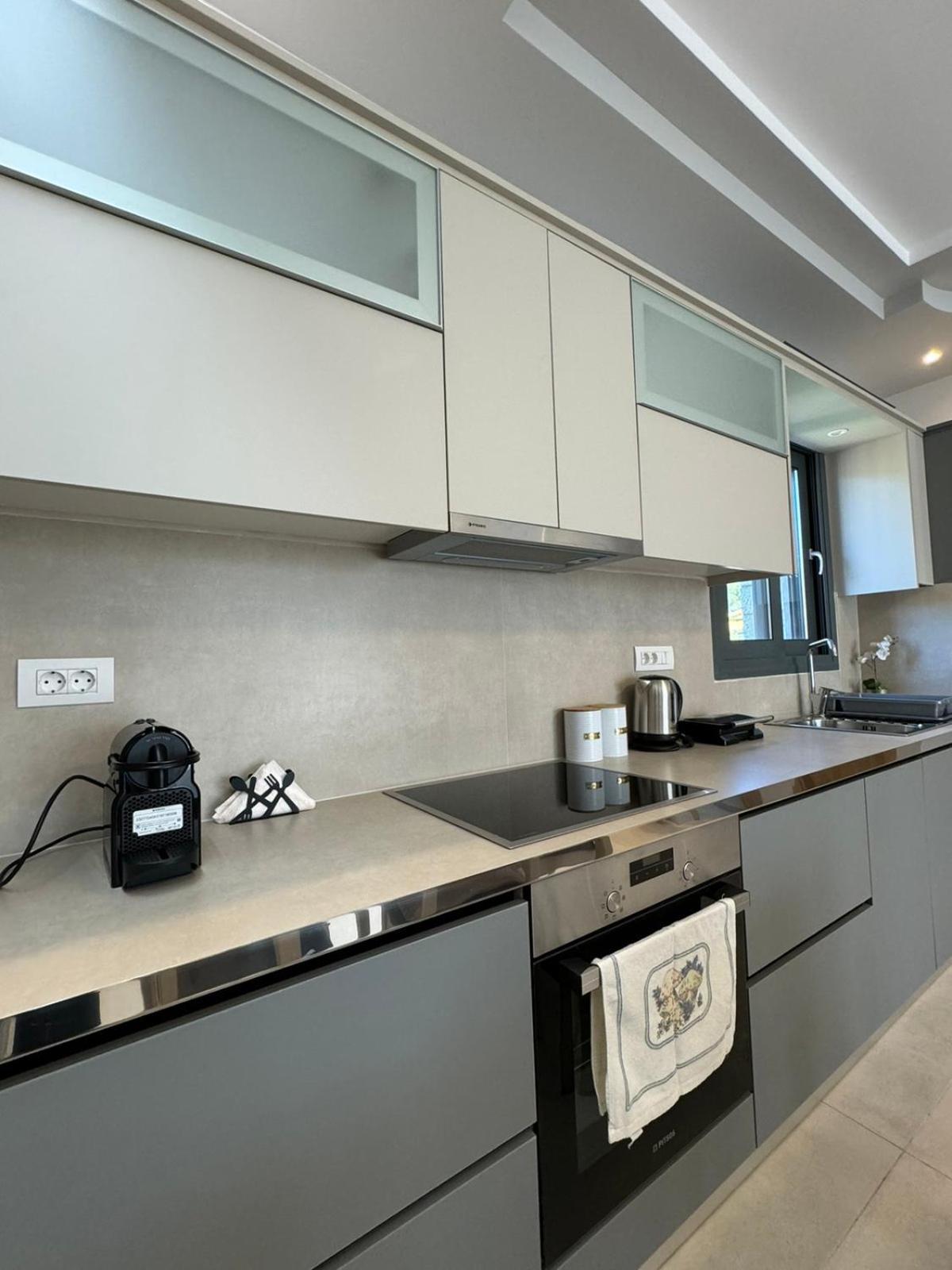 Iris Villas Complex Frínion 外观 照片